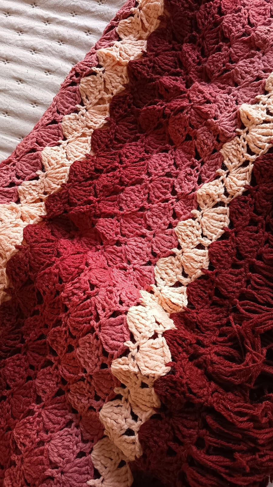 Manta a Crochet Atardecer con Flecos  160x150cm